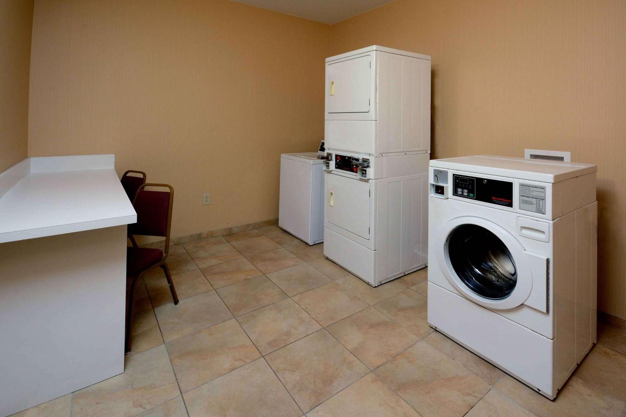 Hampton Inn Fayetteville Fort Bragg Εξωτερικό φωτογραφία